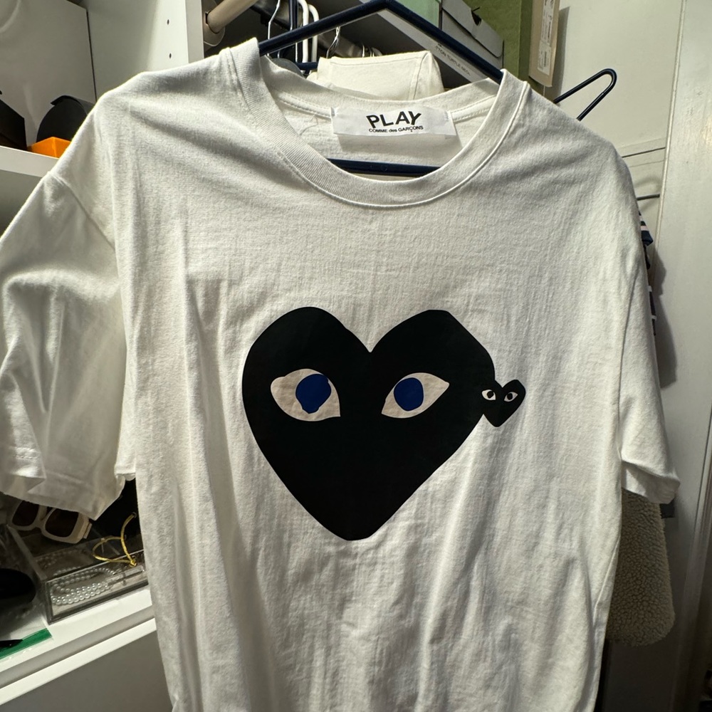Comme Des Garçon Play tee